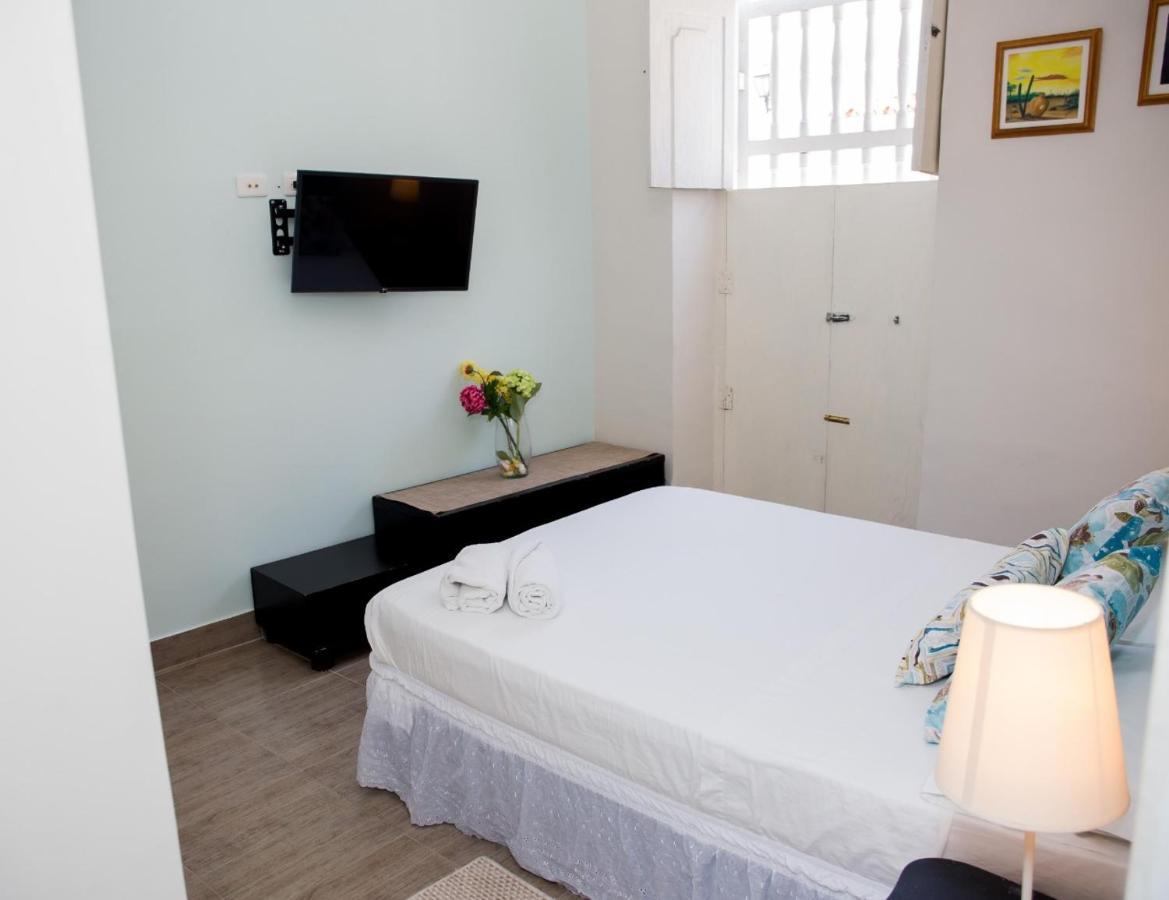 Casa Renacer Bed & Breakfast Cartagena Exterior photo